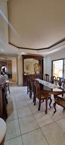 Se Vende Amplia Casa Col. Lomas Mayab - Imagen 2