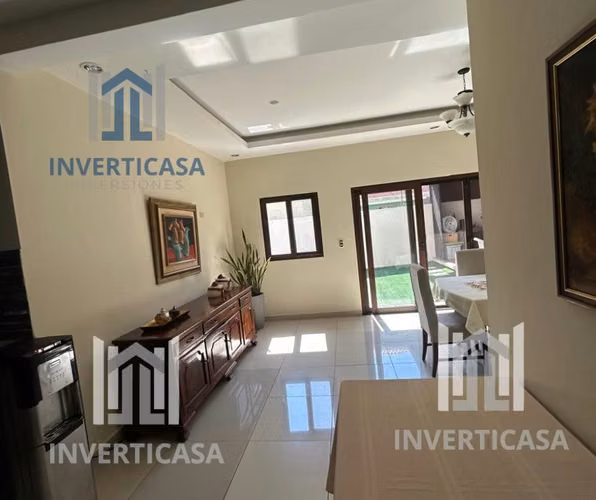 Se Vende Casa con Piscina en Res. La Foresta - San Pedro Sula - Imagen 4