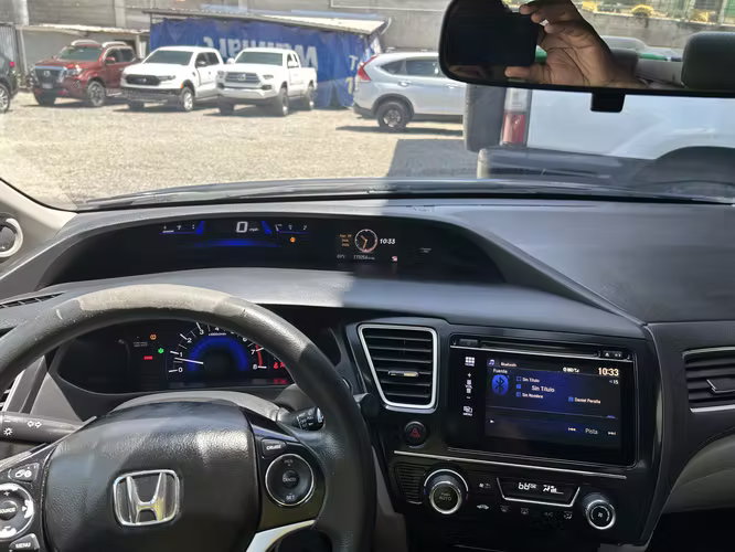 ¡Ganga! ¡Financiamiento aprobado! Honda Civic 2015 - Imagen 4