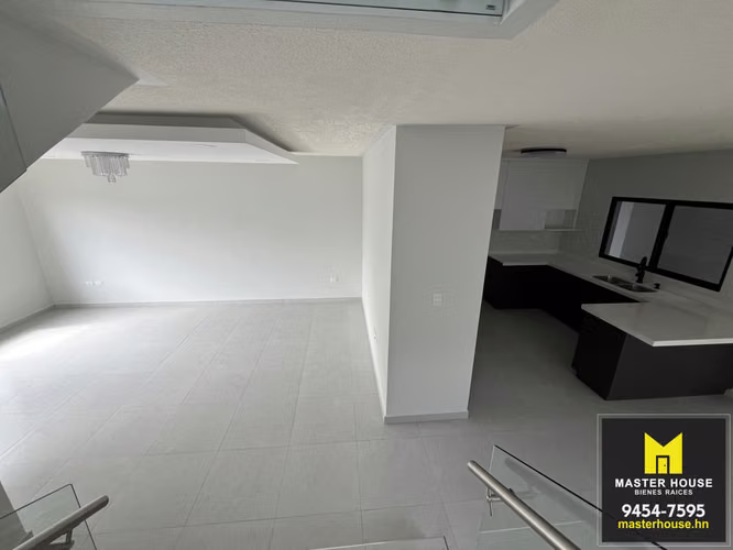 VENTA DE CASA EN RESIDENCIAL ALTOS DEL CIMARRÓN L.5,500,000 - Imagen 4