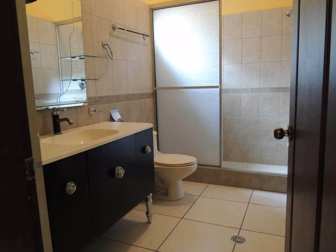Se Vende Hermosa Casa Col. Modelo - Imagen 2