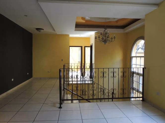 Se Vende Hermosa Casa Col. Modelo