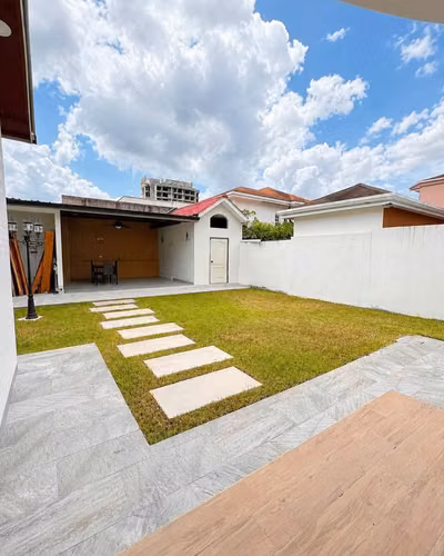 SE VENDE CASA EN RESIDENCIAL LOS CEDRITOS SAN PEDRO SULA - Imagen 3