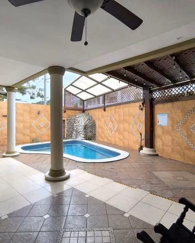 SE VENDE CASA EN BOULEVARD ÁLAMOS–BARRIAL SAN PEDRO SULA - Imagen 7