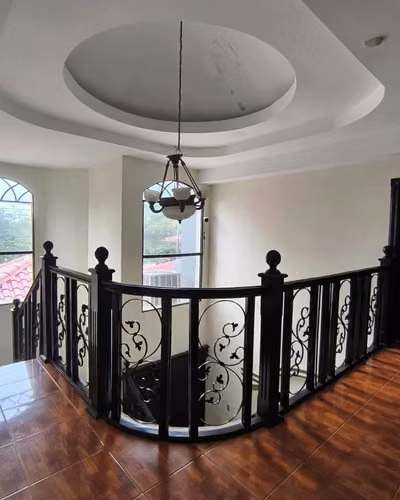 SE VENDE CASA EN BOULEVARD ÁLAMOS–BARRIAL SAN PEDRO SULA - Imagen 3