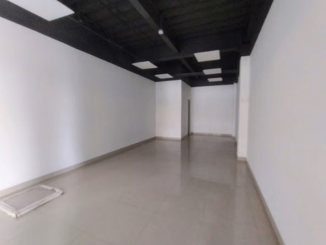 Esoacio comercial en alquiler - Imagen 3
