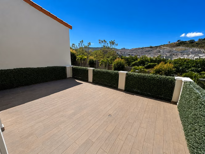 CASA EN RENTA RESIDENCIAL EL SAUCE 4 HABITACIONES | 3 BAÑOS US$1,300 MANTENIMIENTO INCLUIDO - Imagen 2