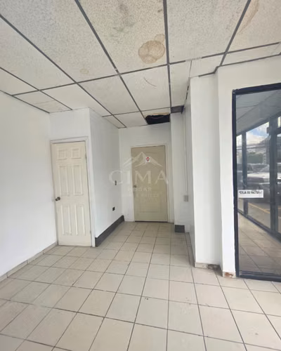  ¡Se alquila local comercial en Boulevard Morazán!  - Imagen 4