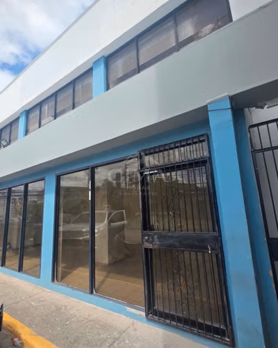  ¡Se alquila local comercial en Boulevard Morazán!  - Imagen 2