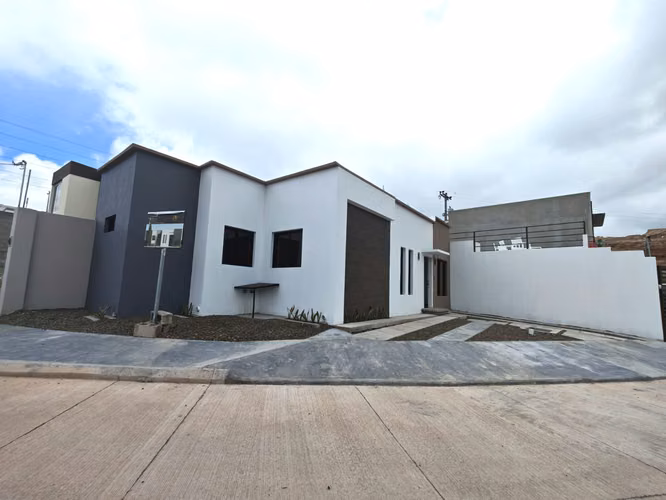 Se Vende Casa Res. La Concepción II Etapa