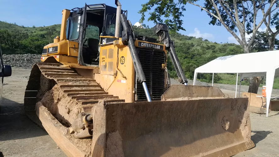 Tractor Pantanero Caterpillar D6R LGP (Año 2005) | Ubicado en Panamá | Venta a Honduras