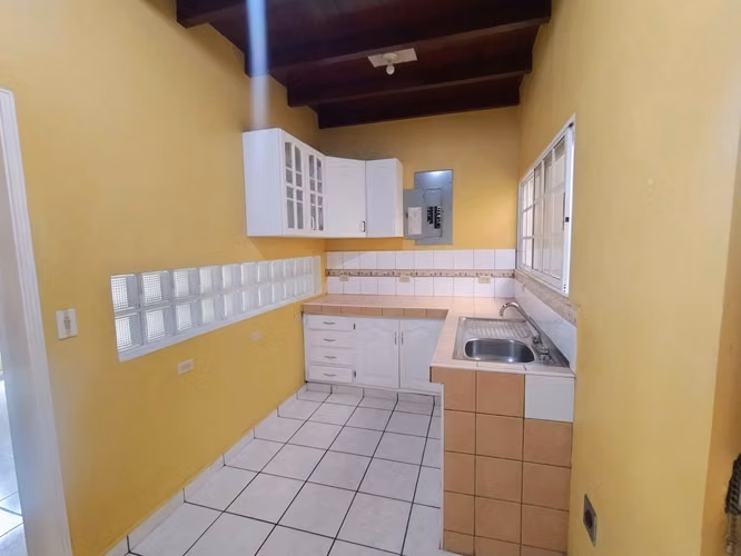 Casa ideal para inversion en venta - Colonia Miraflores Sur - Imagen 4