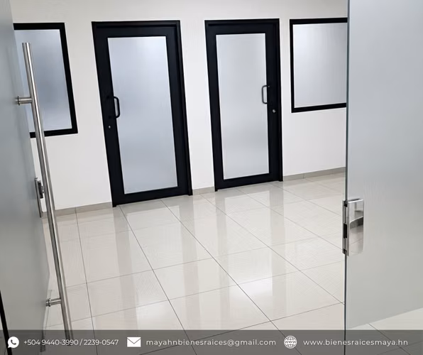 ¡Se alquila local en Torre Metrópolis! Bulevar Suyapa, Tegucigalpa - Imagen 2