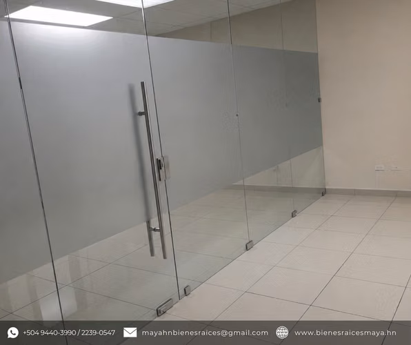¡Se alquila local en Torre Metrópolis! Bulevar Suyapa, Tegucigalpa - Imagen 5