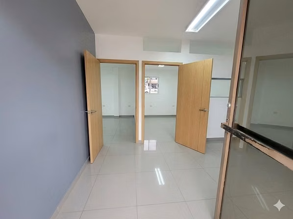 SE RENTA AMPLIO LOCAL COMERCIAL SECTOR LA MODERNA-COL ZERON SPS - Imagen 4