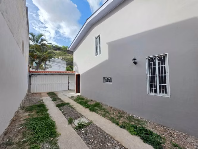 Venta de casa en Lomas de Toncontin - Imagen 3