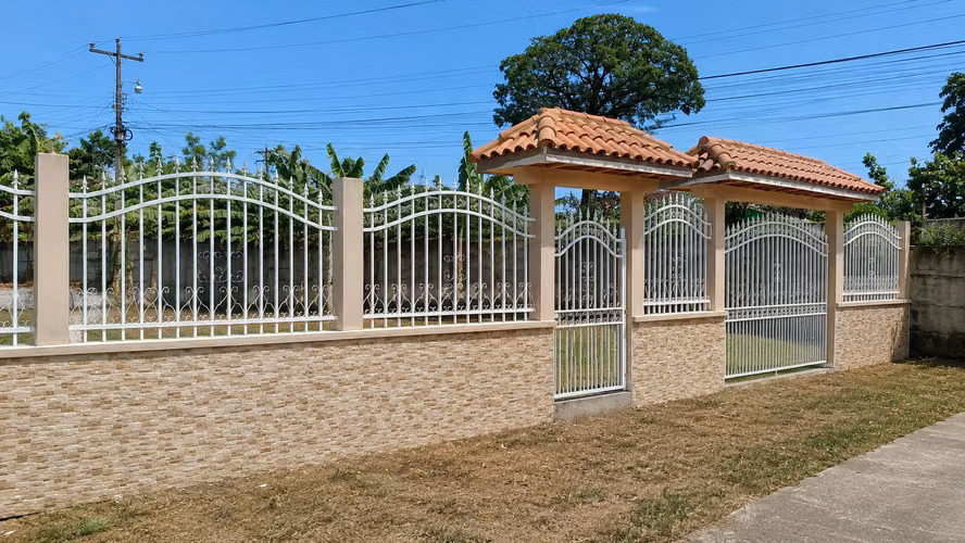 TERRENO ESQUINERO EN VENTA – RESIDENCIAL MONTE CARLO, EL PROGRESO, YORO