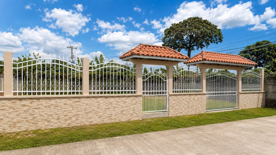 TERRENO ESQUINERO EN VENTA – RESIDENCIAL MONTE CARLO, EL PROGRESO, YORO