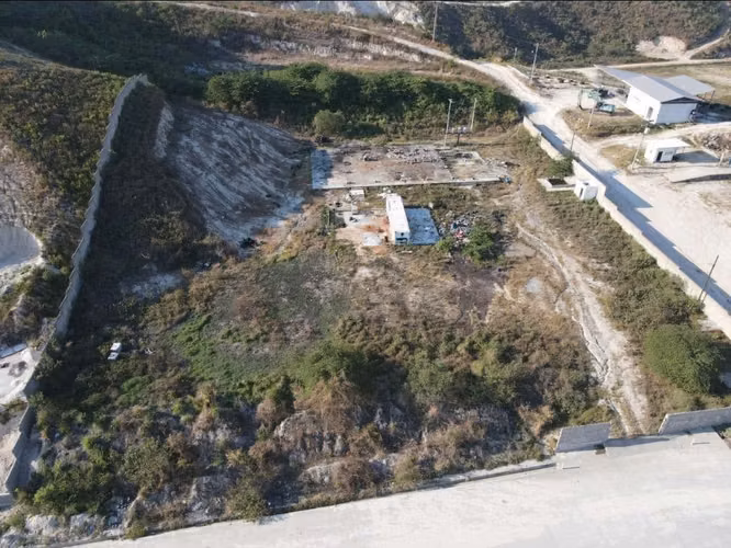SE VENDE TERRENO INDUSTRIAL EN CHOLOMA - Imagen 2