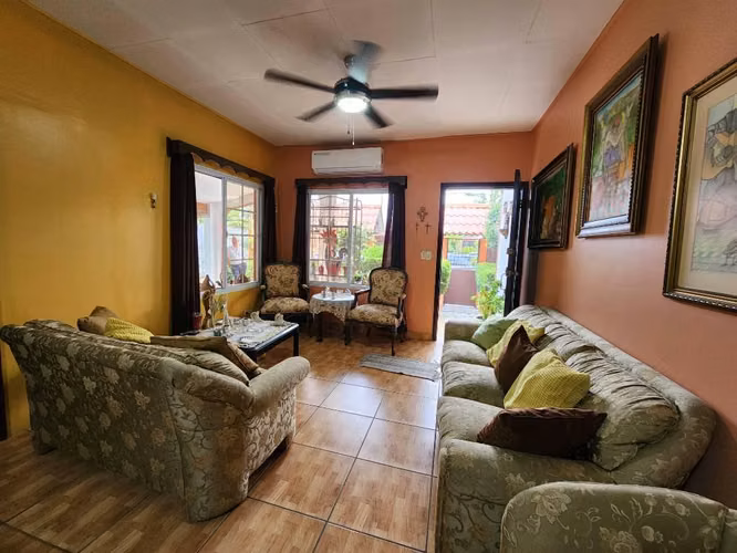 Venta de casa en Colonia Universidad, San Pedro Sula, Honduras - Imagen 3