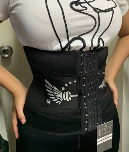 Faja Moldeadora Curvy en Tendencia.