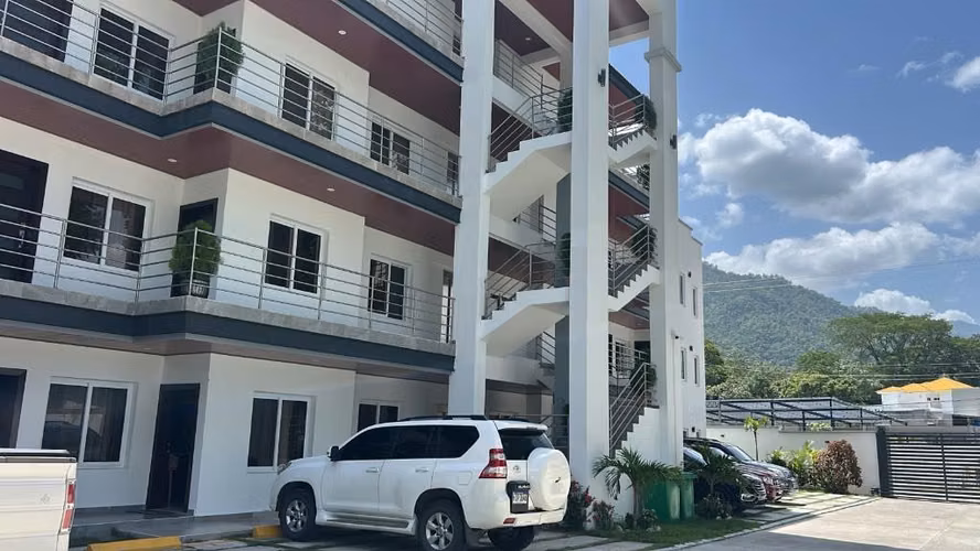 Condominio 3 habitaciones