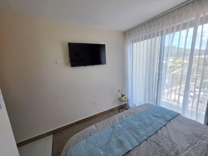 Alquiler apartamento amueblado tipo estudio en Cefiro Azul - Imagen 4