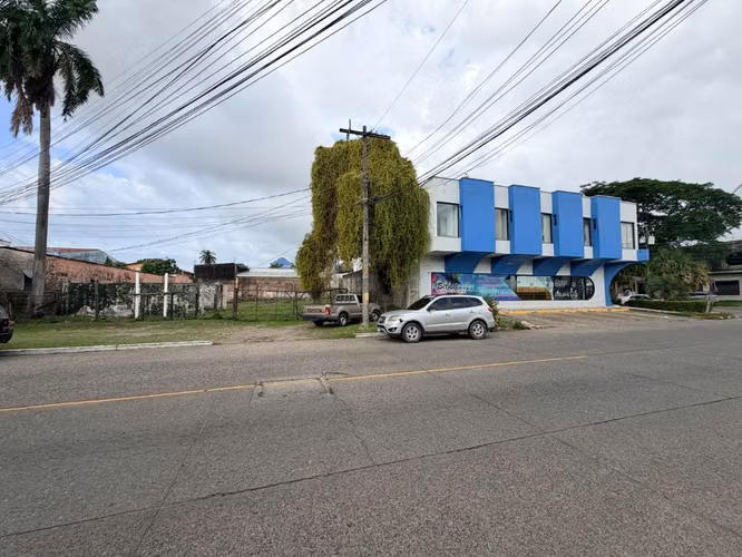 Lote Comercial - Avenida La Republica