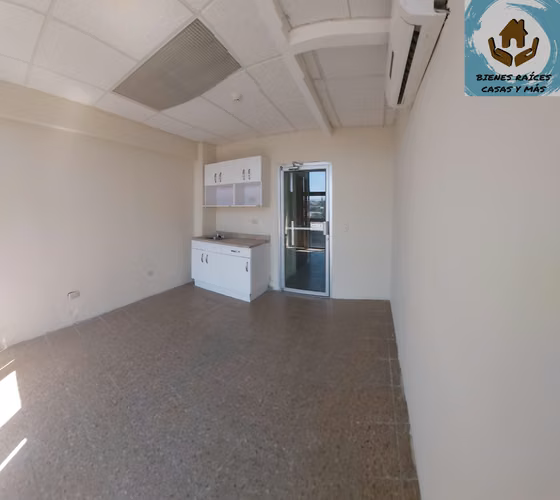 AMPLIO LOCAL PARA OFICINA EN EDIFICIO LOS JARROS EN EL BLVD MORAZÁN