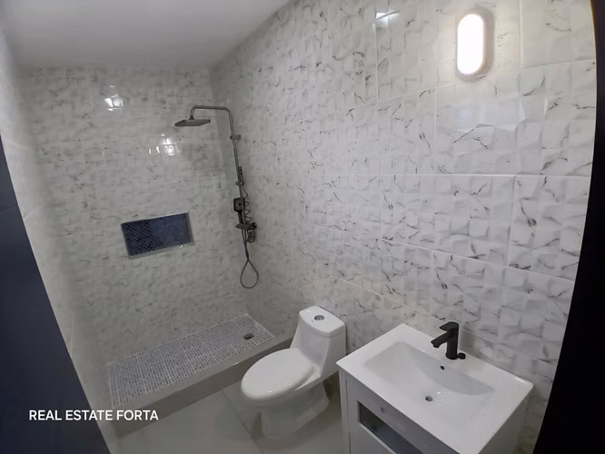 Venta de Hermosa Casa Totalmente Nueva, ubicada en la Residencial Santa Cruz, en Tegucigalpa. - Imagen 18