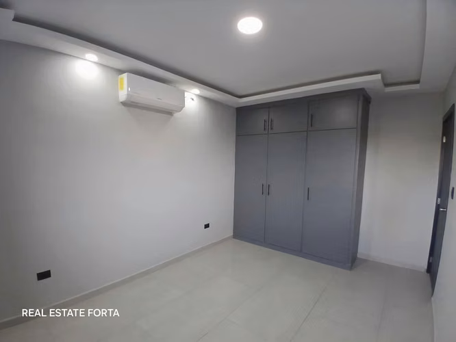 Venta de Hermosa Casa Totalmente Nueva, ubicada en la Residencial Santa Cruz, en Tegucigalpa. - Imagen 17