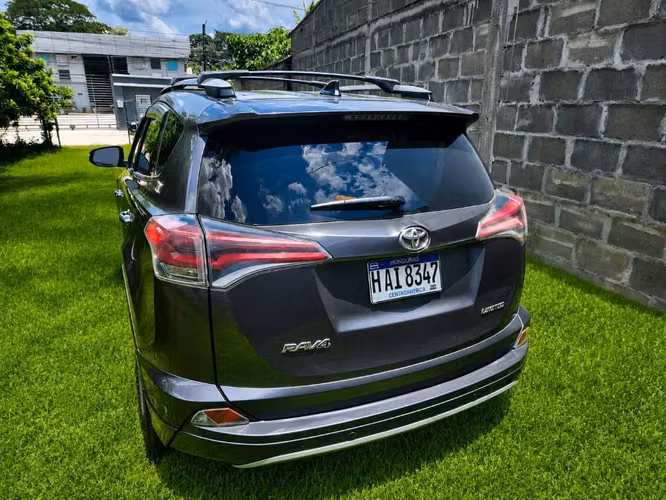 Toyota Rav4 título limpio - Imagen 4