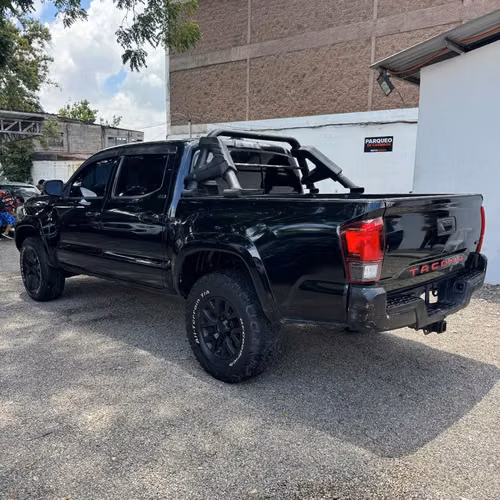 TOYOTA TACOMA 2019 - Imagen 4