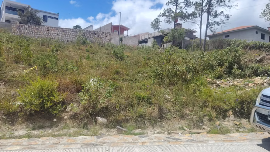 Se Vende Lote de Terreno en El Rodeo/Tatumbla
