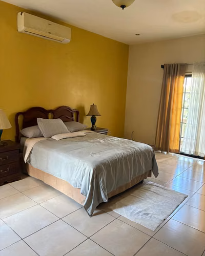 Se Alquila Townhouse Amueblado en Colonia Juan Lindo - Imagen 4