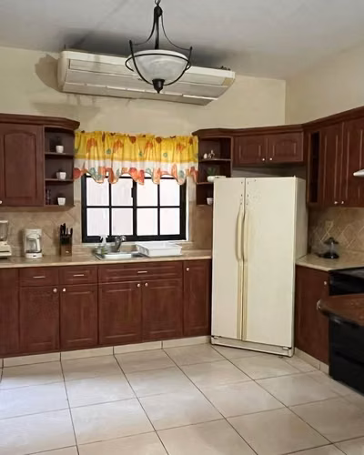 Se Alquila Townhouse Amueblado en Colonia Juan Lindo - Imagen 7