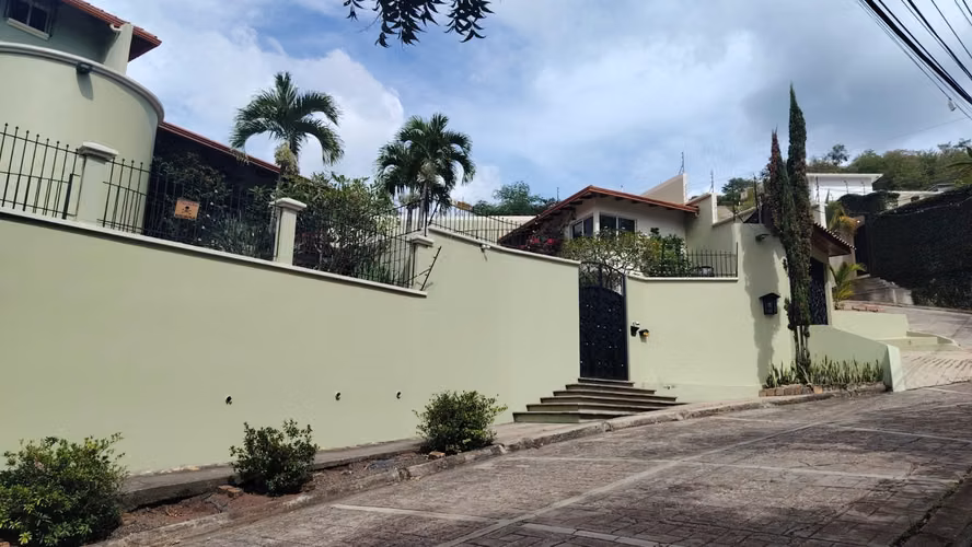 Se Vende Hermosa Casa Res. Siboney, El Chimbo - Imagen 7