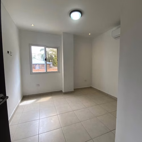Se Alquila Apartamento en bulevar Mackay - Imagen 3