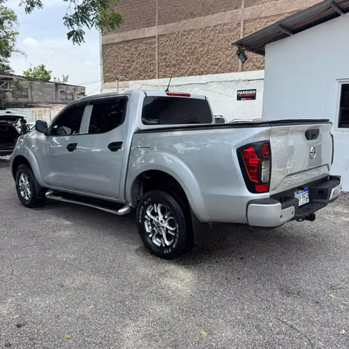 NISSAN FRONTIER 2022