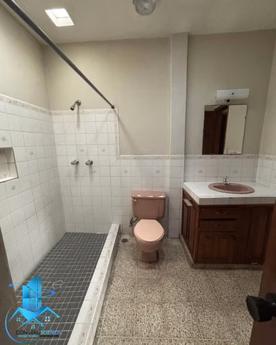 ¡APARTAMENTO EN ALQUILER RES. CASTAÑO SUR!  - Imagen 4