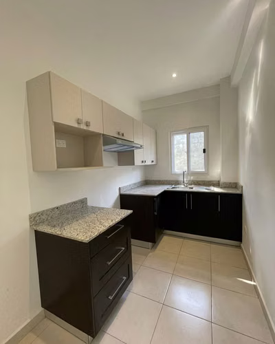 SE RENTA CONDOMINIO EN RES. LOMAS DEL PEDREGAL SECTOR MACKAY - Imagen 2