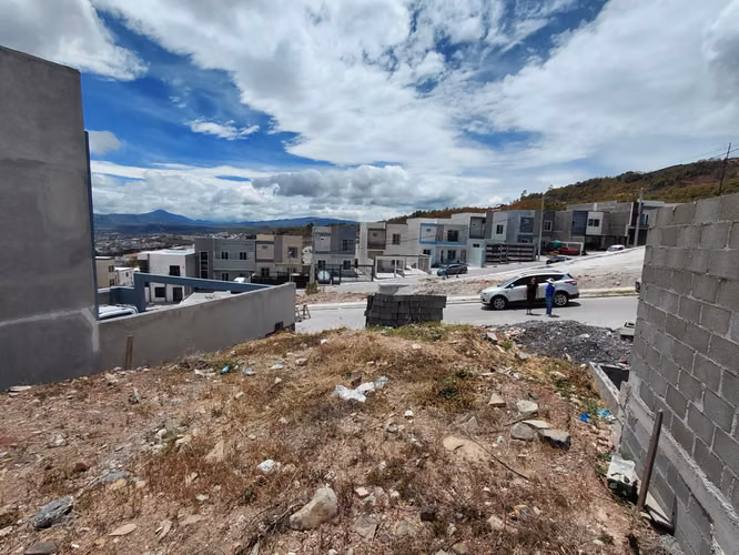 Venta de terreno en Residencial Mirador de los Hidalgos  - Imagen 4