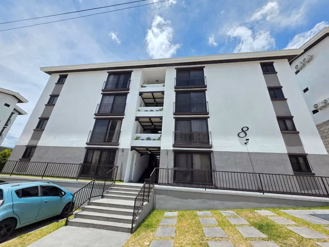 Se Renta Apto. Res. Alcazar, Condominios Andalucia