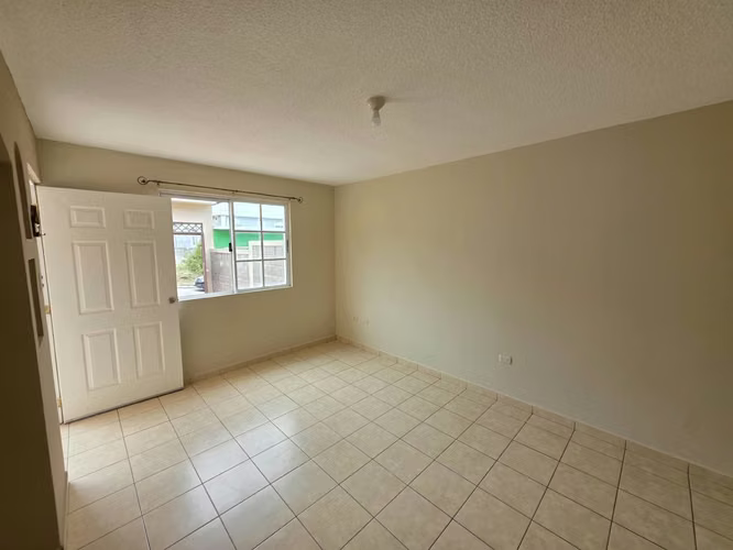 Se Vende Casa Res. Sta. Cruz 1a. Etapa - Imagen 10