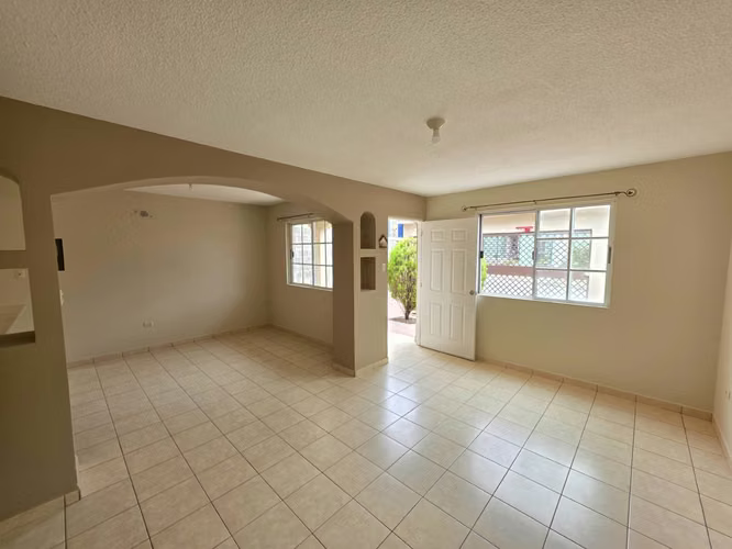 Se Vende Casa Res. Sta. Cruz 1a. Etapa - Imagen 2