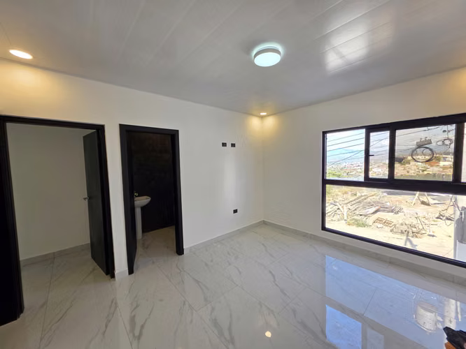 Venta de casa nueva en Residencial Villa Toscana  - Imagen 8