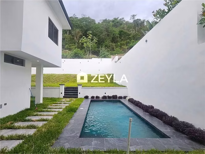 Se Vende Casa En Residencial Merendon Hill, SPS - Imagen 11
