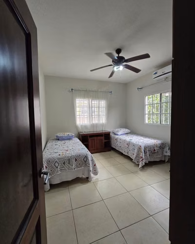 Se vende casa en Residencial Villas Mackay San Pedro Sula - Imagen 6