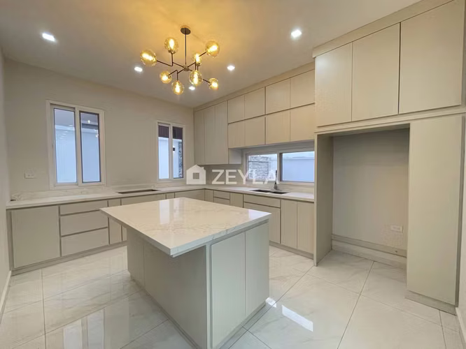 Preventa Casa Dos Niveles En Residencial Bosques De Jaragua, SPS