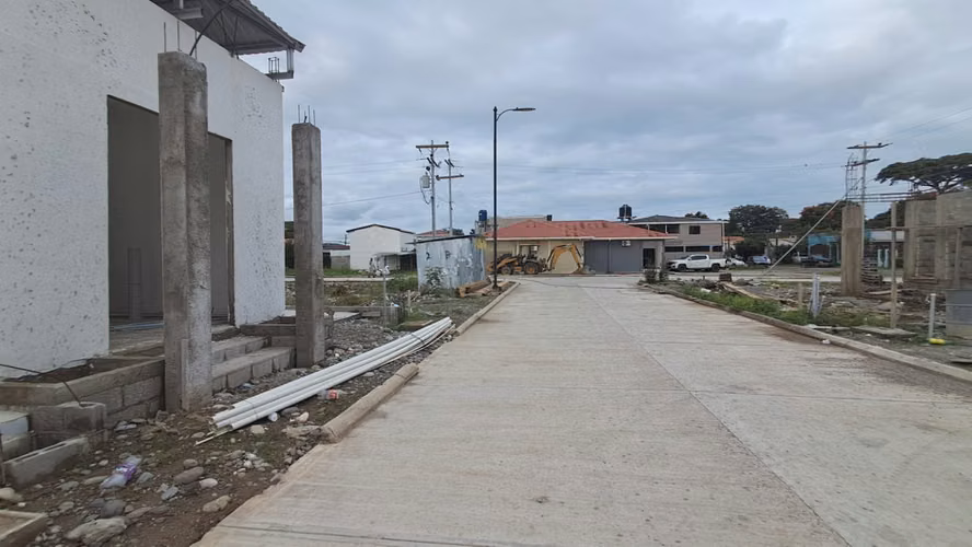 Se venden casas en La Ceiba, cerca del boulevard 15 de Septiembre y del boulevard que conduce a la colonia Los Maestros  - Imagen 2